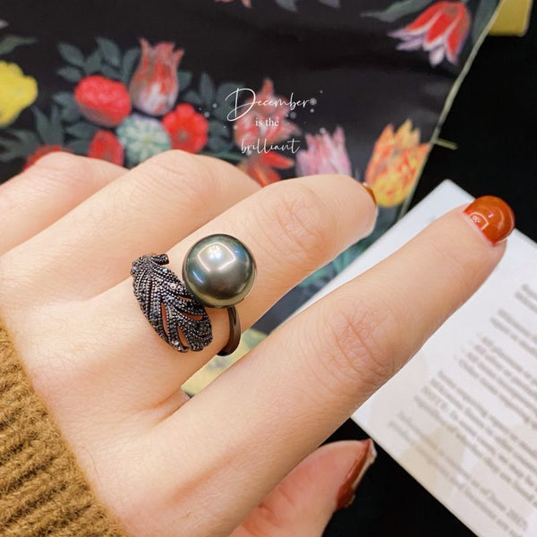 Anillos ajustables con perla negra de Tahití de 11-12 mm y forma de pluma