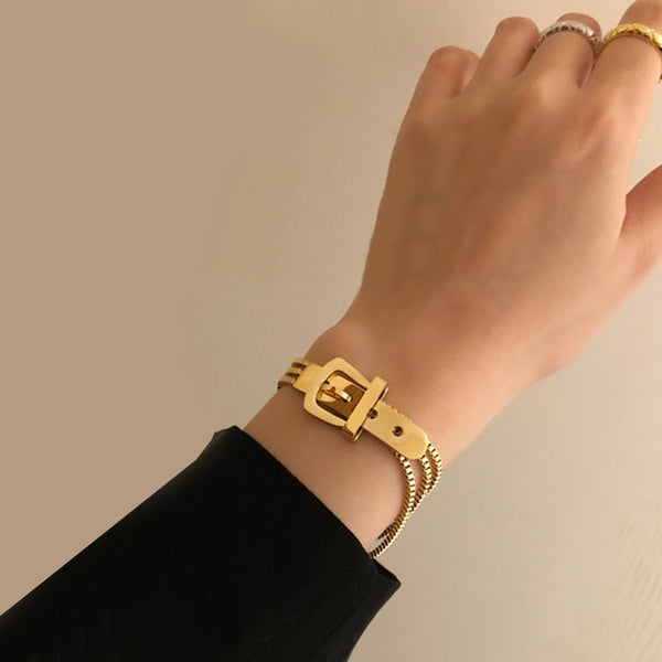 Pulseras con dijes de correa de acero inoxidable de moda
